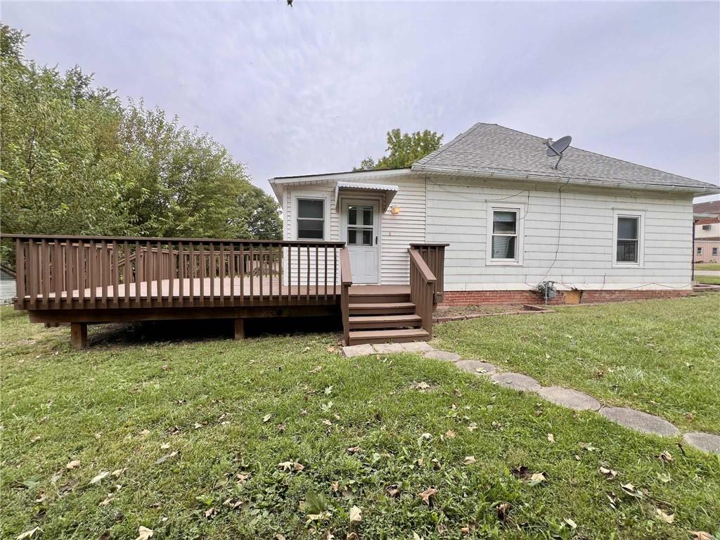 409 Elm St, Nortonville, KS 66060
