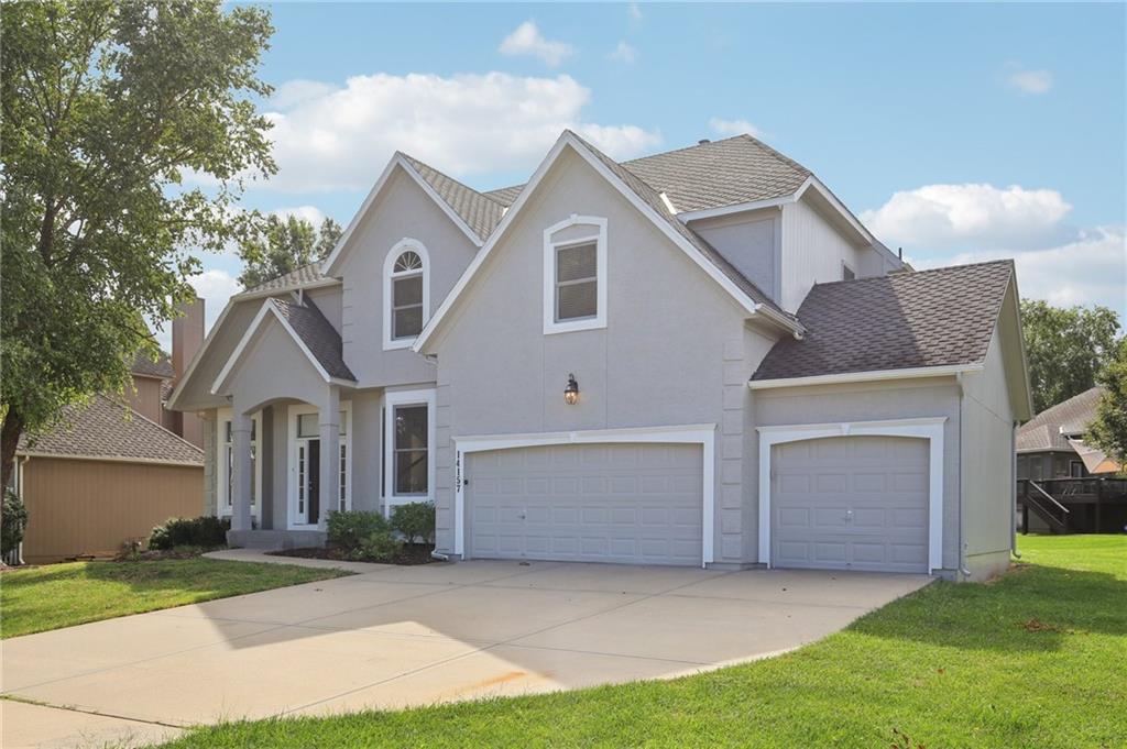 14157 Bond St, Overland Park, KS 66221