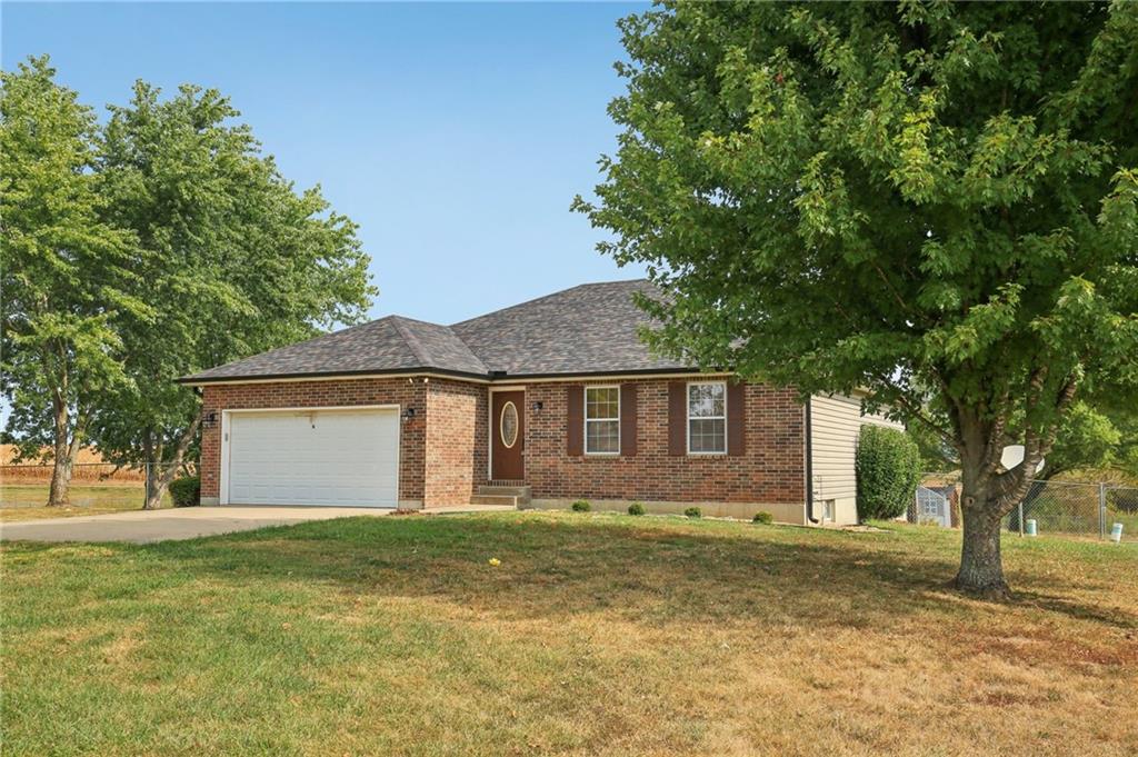 101 NE 132p Ln, Leeton, MO 64761
