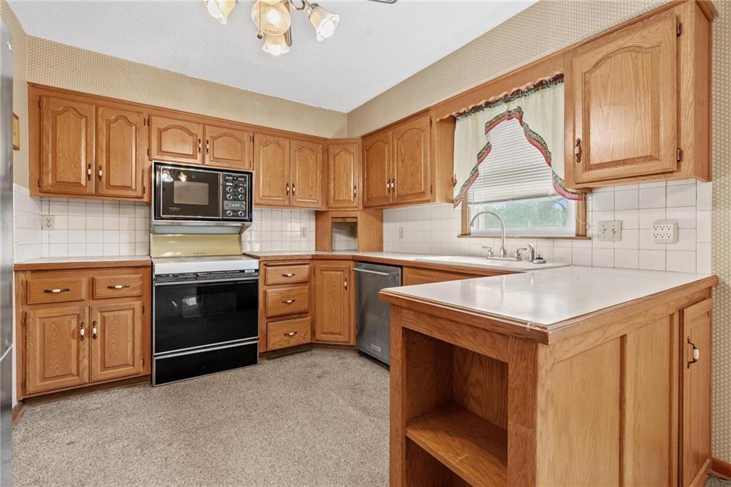 14657 Lincoln Ln, Rayville, MO 64084