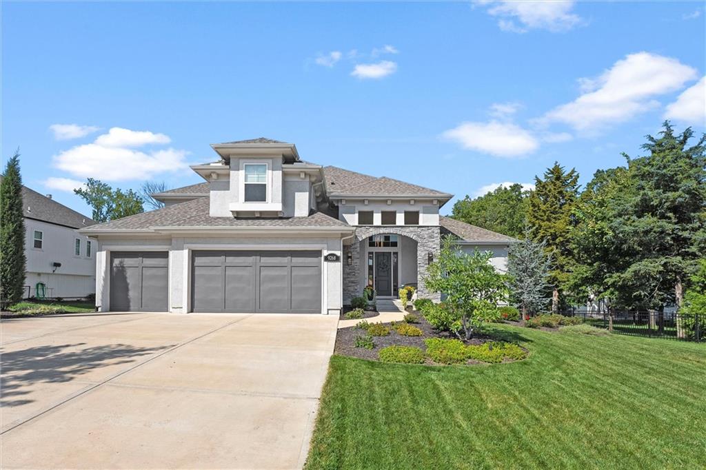 9268 Brownridge St, Lenexa, KS 66220