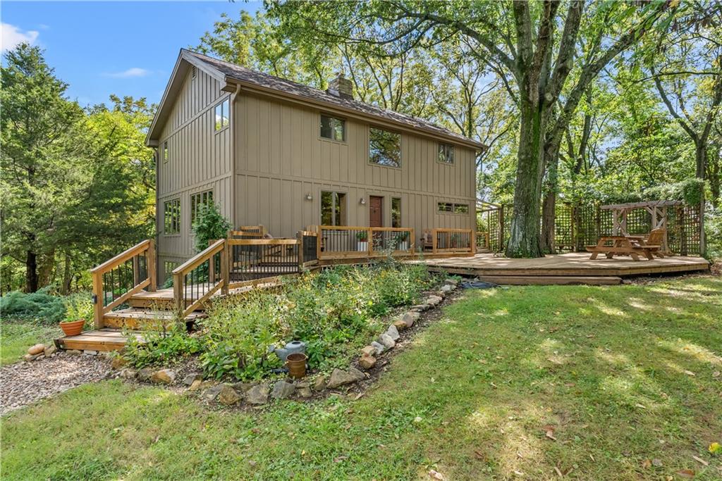 125 Beach Dr, Blue Springs, MO 64015