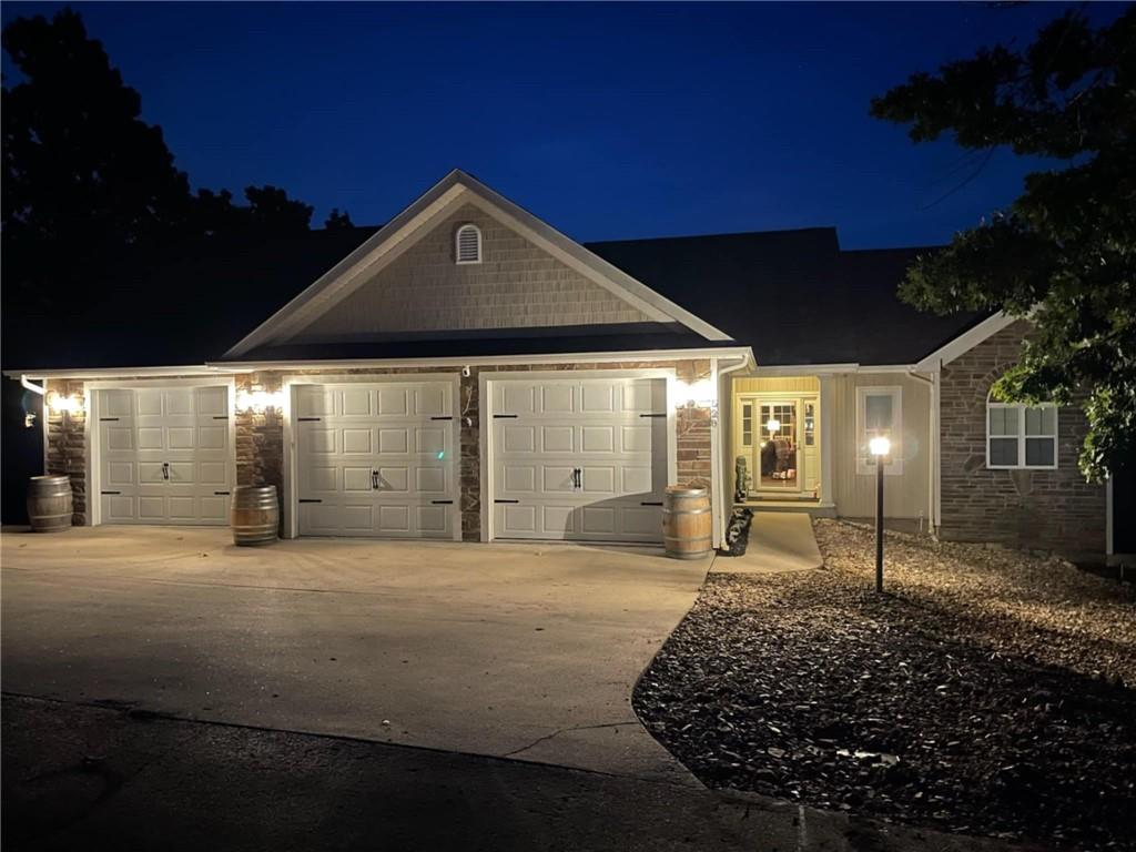 528 West End Cir, Osage Beach, MO 65065