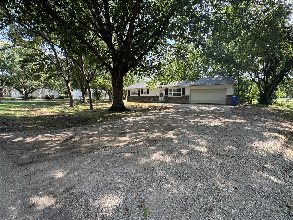 603 Warren St, Oskaloosa, KS 66066