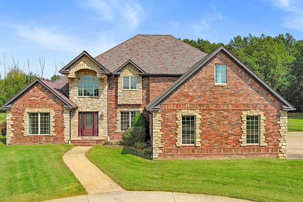 110 Crestwood Est, Pittsburg, KS 66762