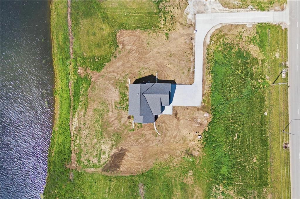 16055 W Eisenhower Rd, Lansing, KS 66043