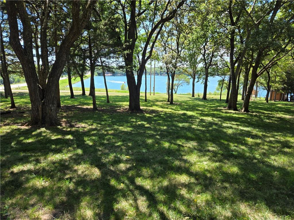 69 E Sugar Lake Dr, Mound City, KS 66056
