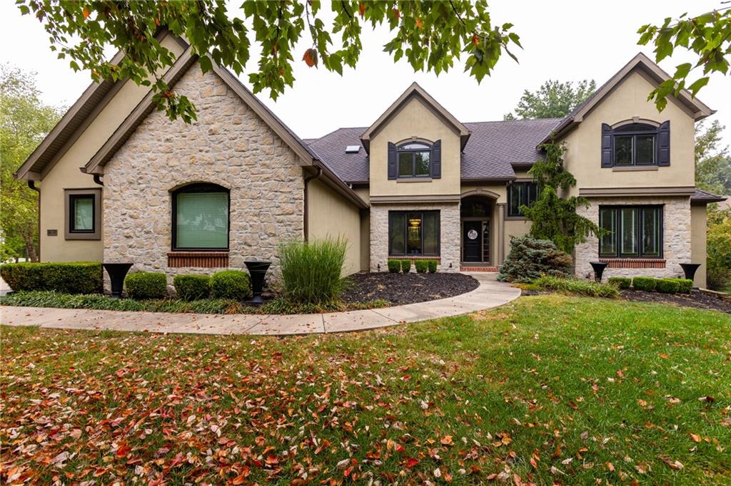 2116 Winding Woods Dr, Liberty, MO 64068