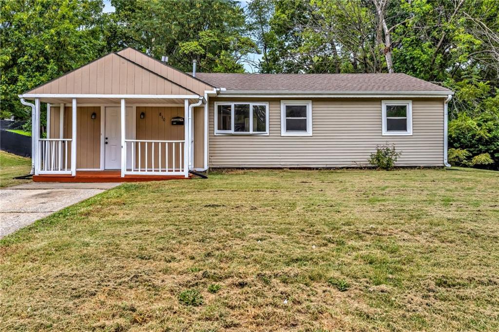 810 NE 62nd St, Gladstone, MO 64118