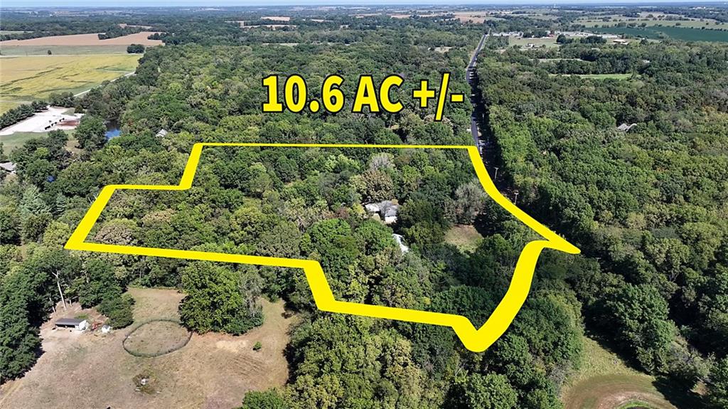 345 NW 51st Rd, Clinton, MO 64735