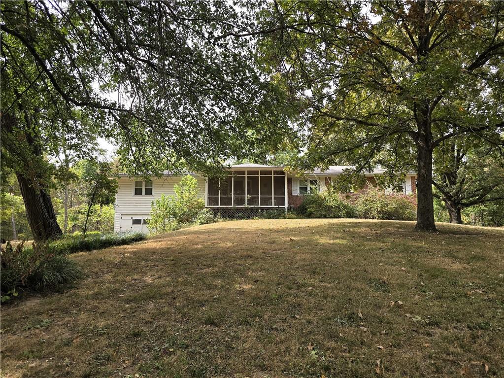 345 NW 51st Rd, Clinton, MO 64735