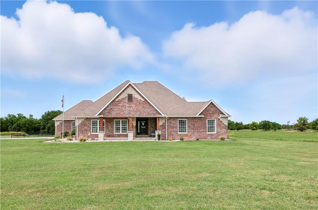 3302 N St Louis Ave, Joplin, MO 64801