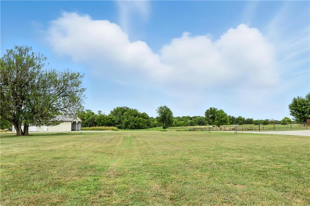 3302 N St Louis Ave, Joplin, MO 64801