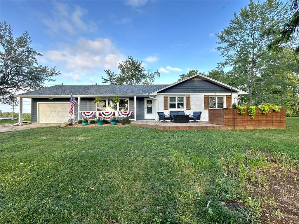1100 S High St, Grant City, MO 64456