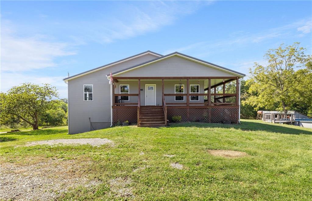 671 NE 750 Rd, Knob Noster, MO 65336