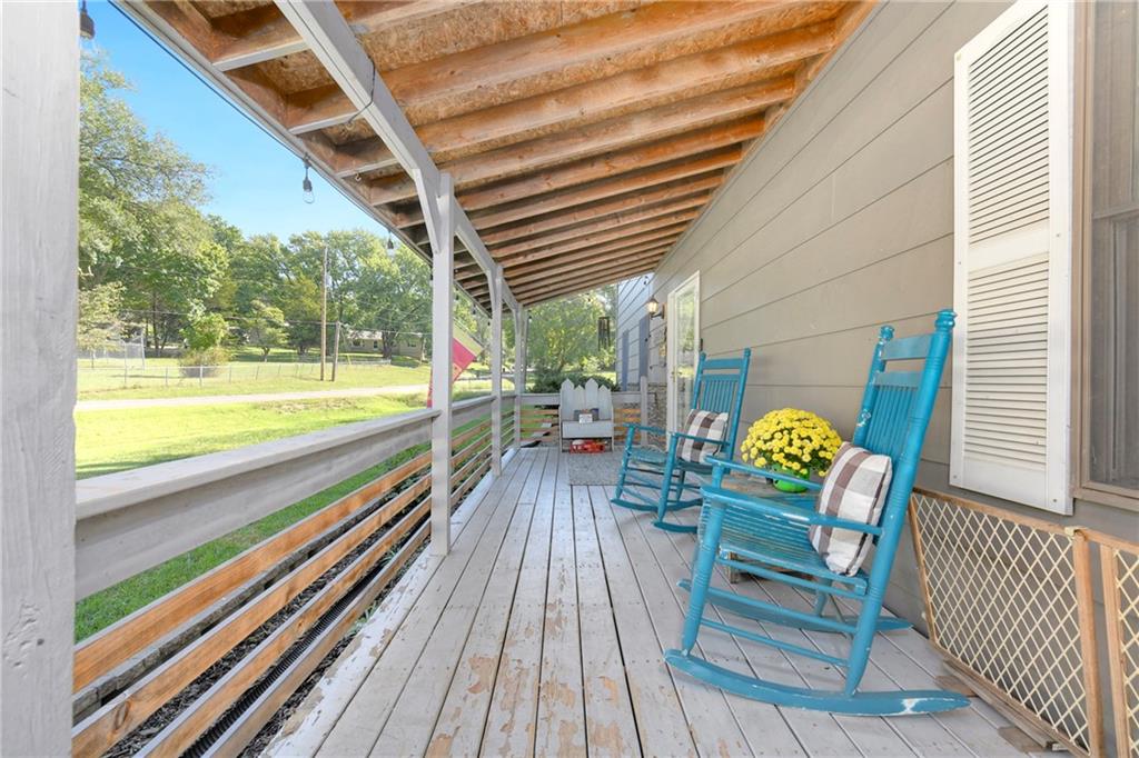 16425 Fort Riley Rd, Leavenworth, KS 66048