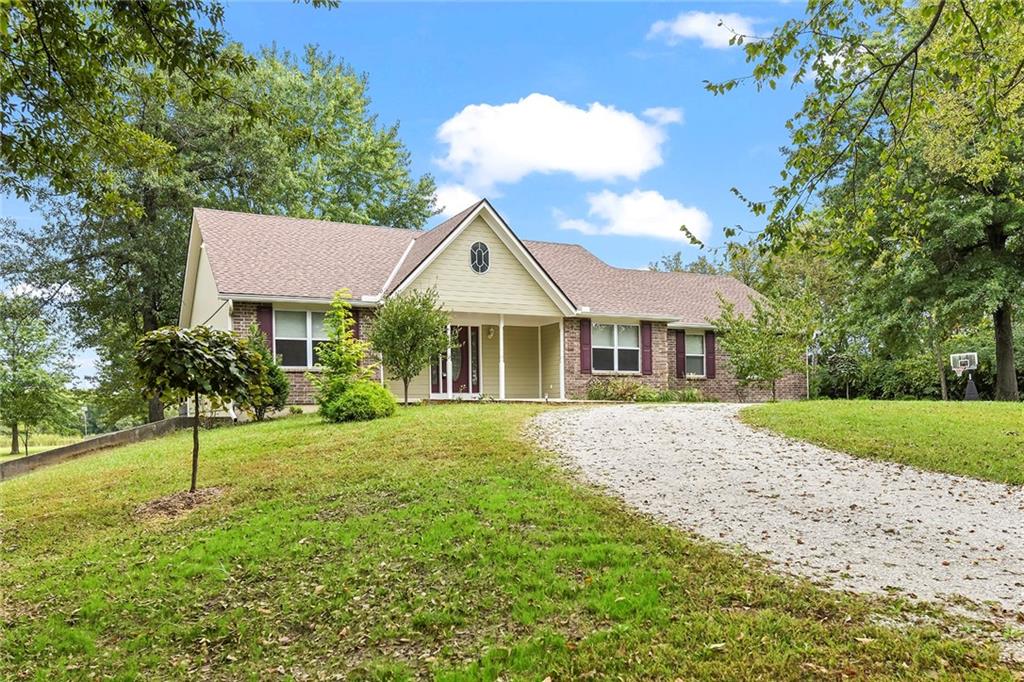 20101 S Parrott Farm Rd, Pleasant Hill, MO 64080