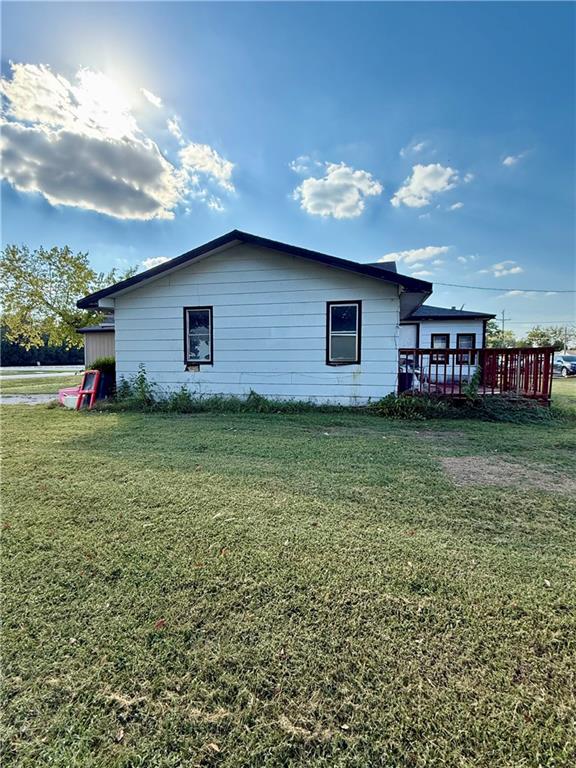 1205 Vermont St, Elwood, KS 66024
