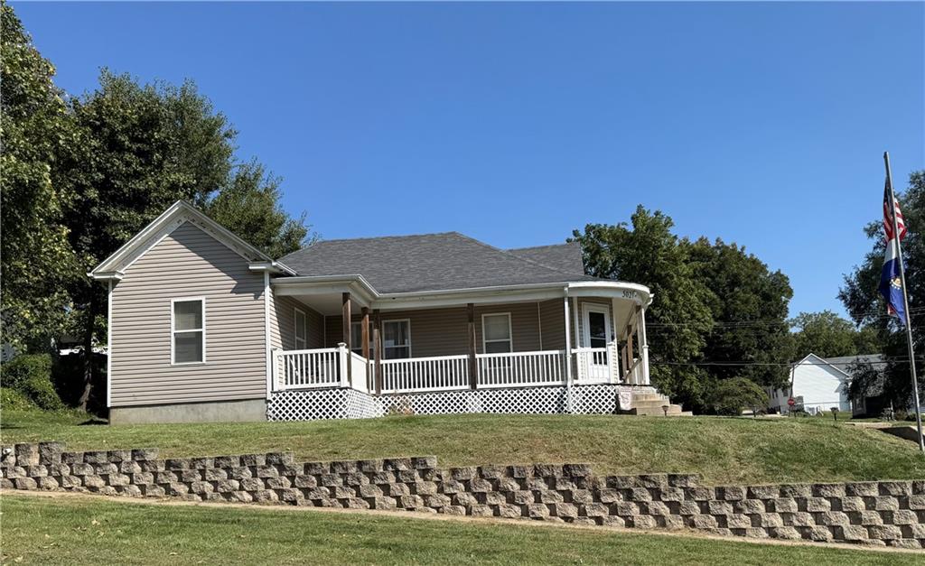 502 Nebraska St, Mound City, MO 64470
