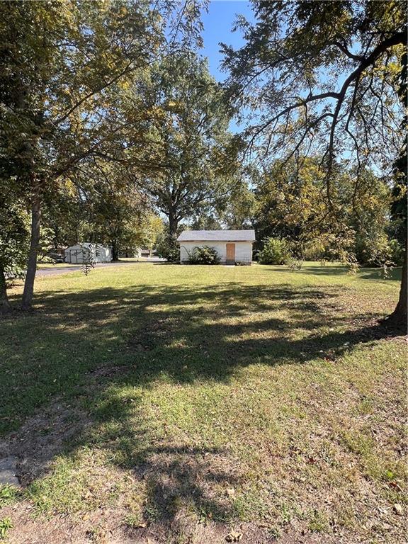 301 S Mechanic St, Butler, MO 64730