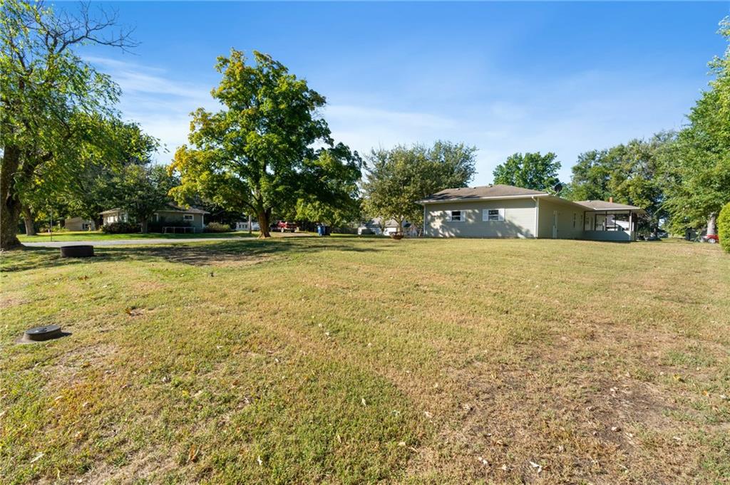 407 E Richardson St, Gallatin, MO 64640