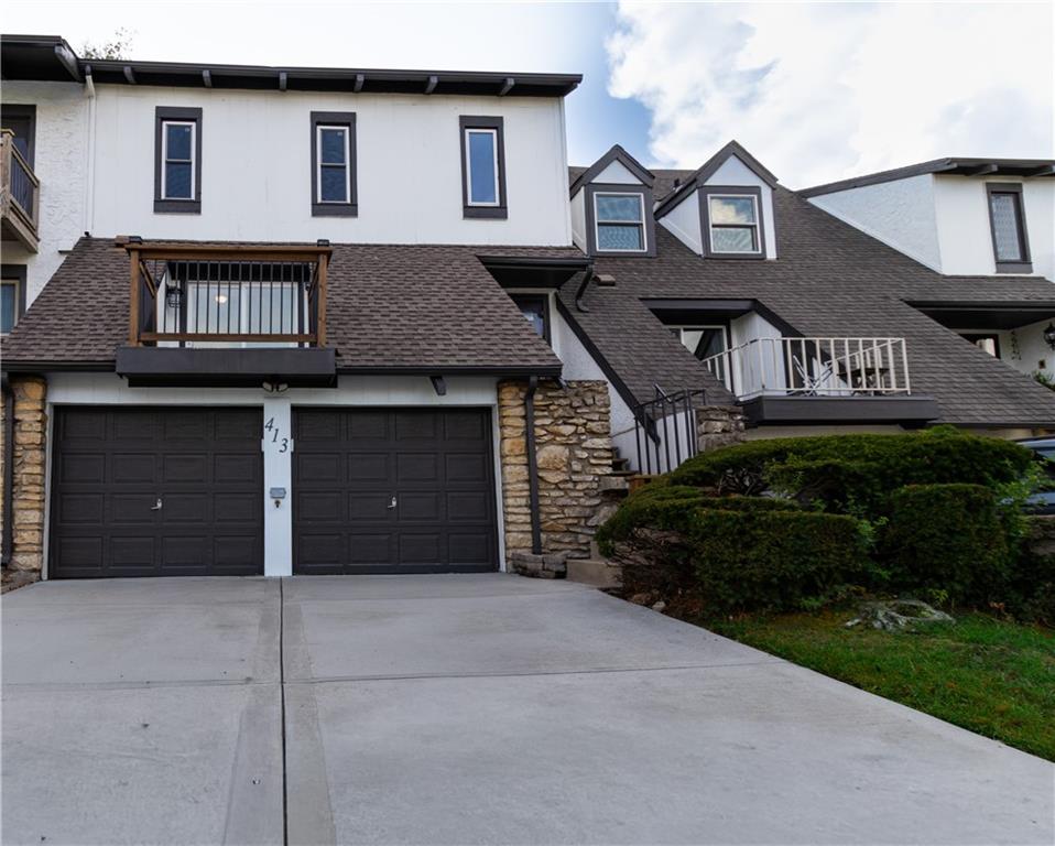 413 Woodbridge Ln, Kansas City, MO 64145