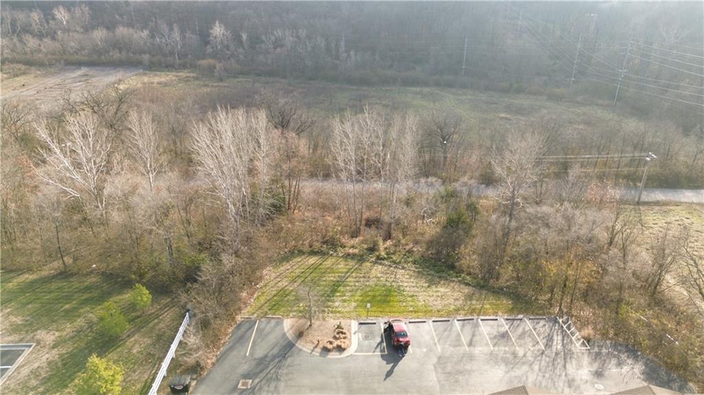 17211 E 32nd St, Independence, MO 64055