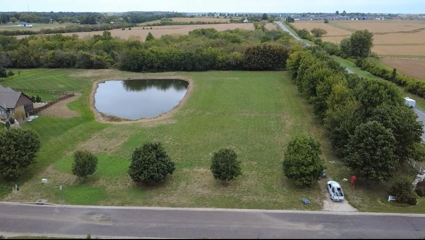 27506 Oakhaven Dr, Greenwood, MO 64034