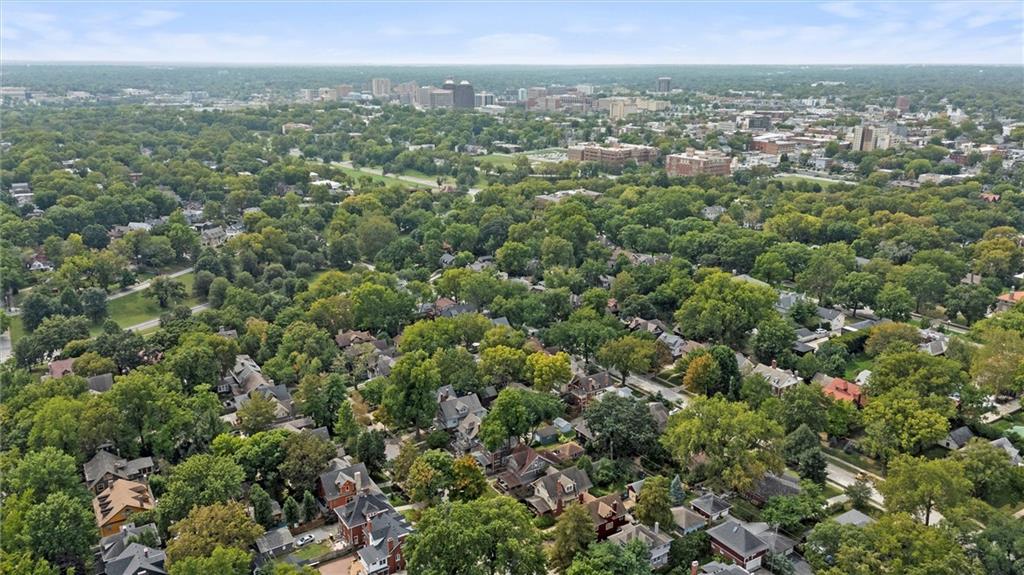 3612 Charlotte St, Kansas City, MO 64109