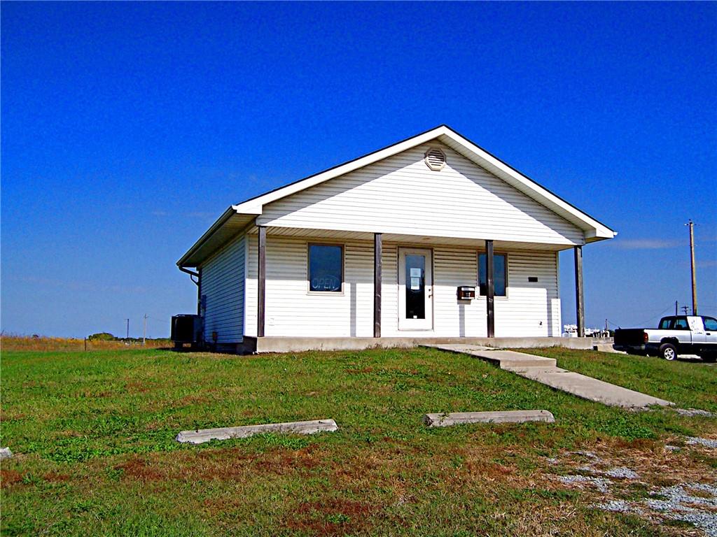108 Hill St, Stewartsville, MO 64490