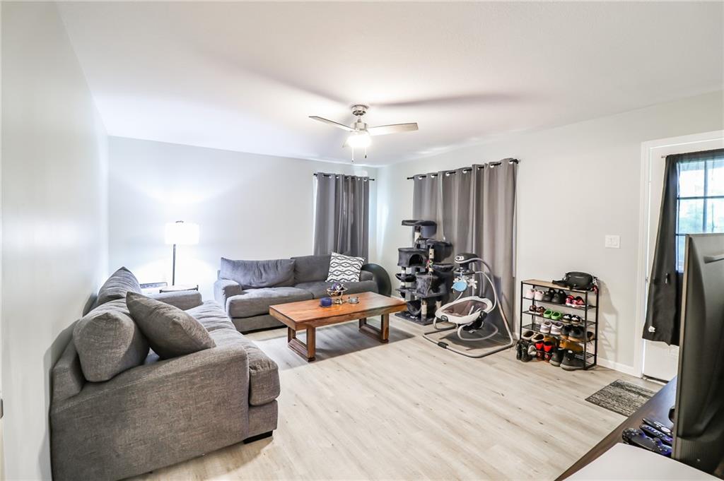 217 S Wall St, Leeton, MO 64761