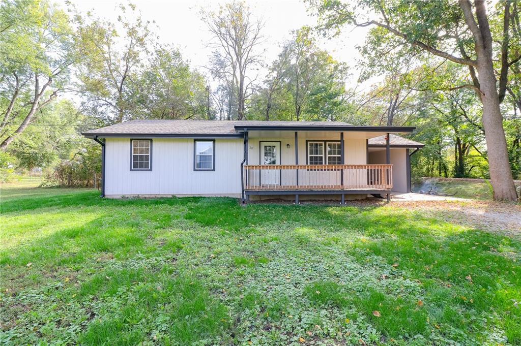 217 S Wall St, Leeton, MO 64761