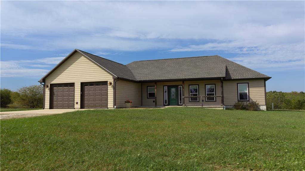 1074 NE 121st Rd, Warrensburg, MO 64093