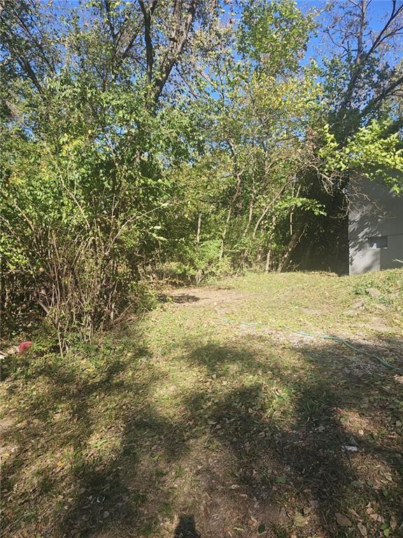 5301 NW Waukomis Dr, Kansas City, MO 64151