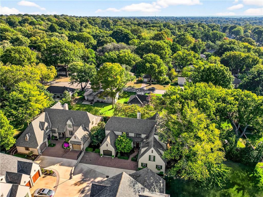 7805 Mission Rd, Prairie Village, KS 66208