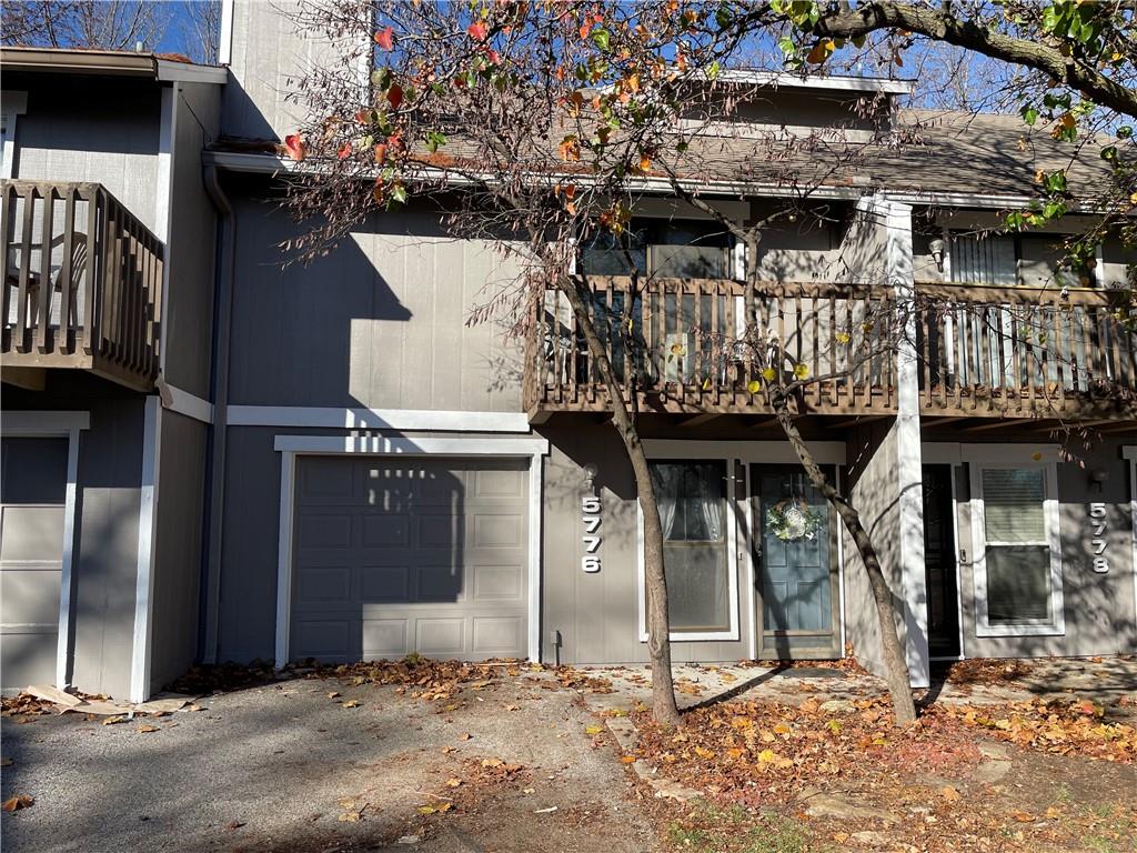 5776 N Anita Ave, Kansas City, MO 64151