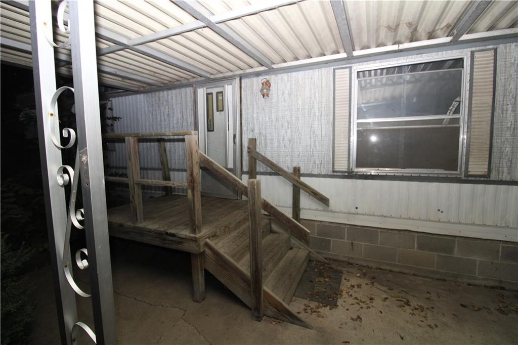 305 W Benton St, Savannah, MO 64485