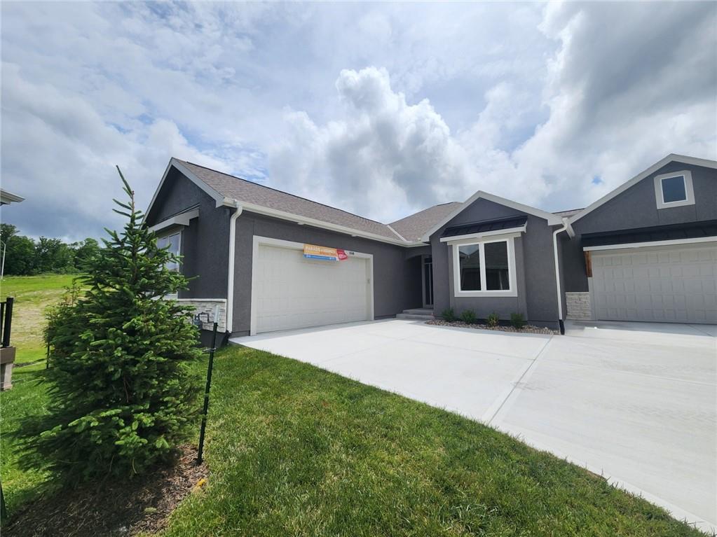 11546 S Olathe View Rd, Olathe, KS 66061