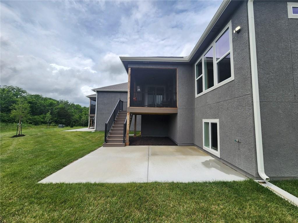 11546 S Olathe View Rd, Olathe, KS 66061