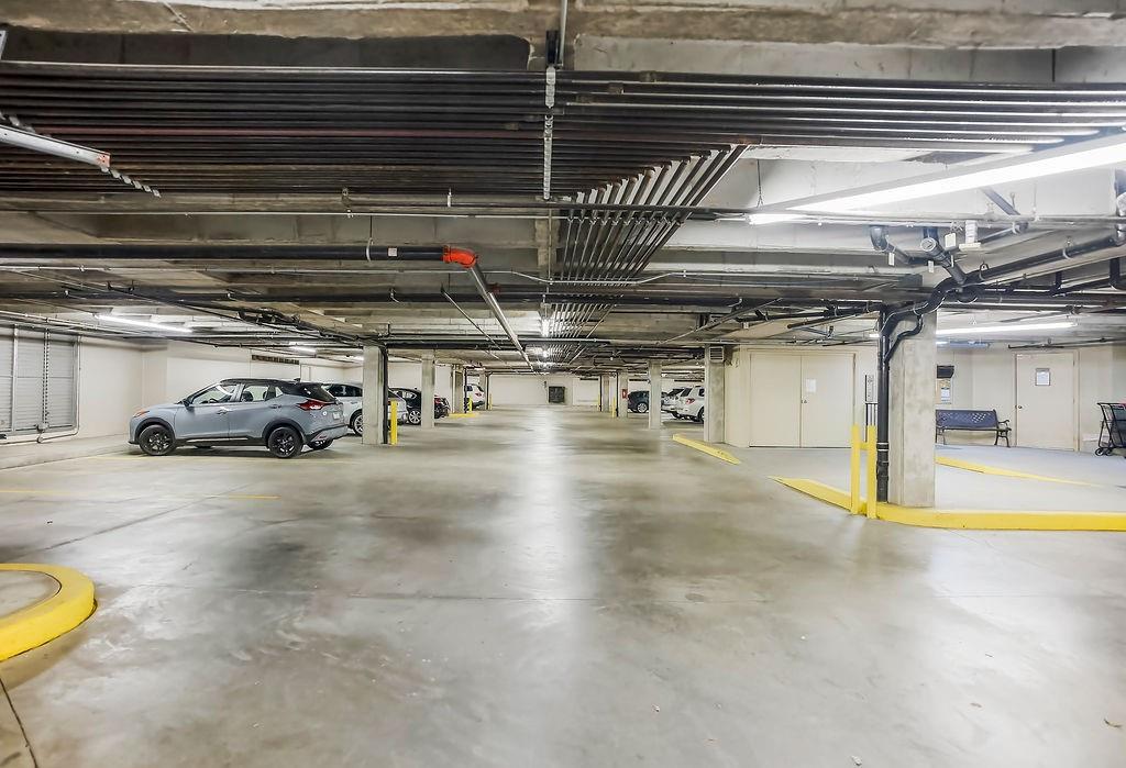 9100 Lamar Ave #107, Overland Park, KS 66207