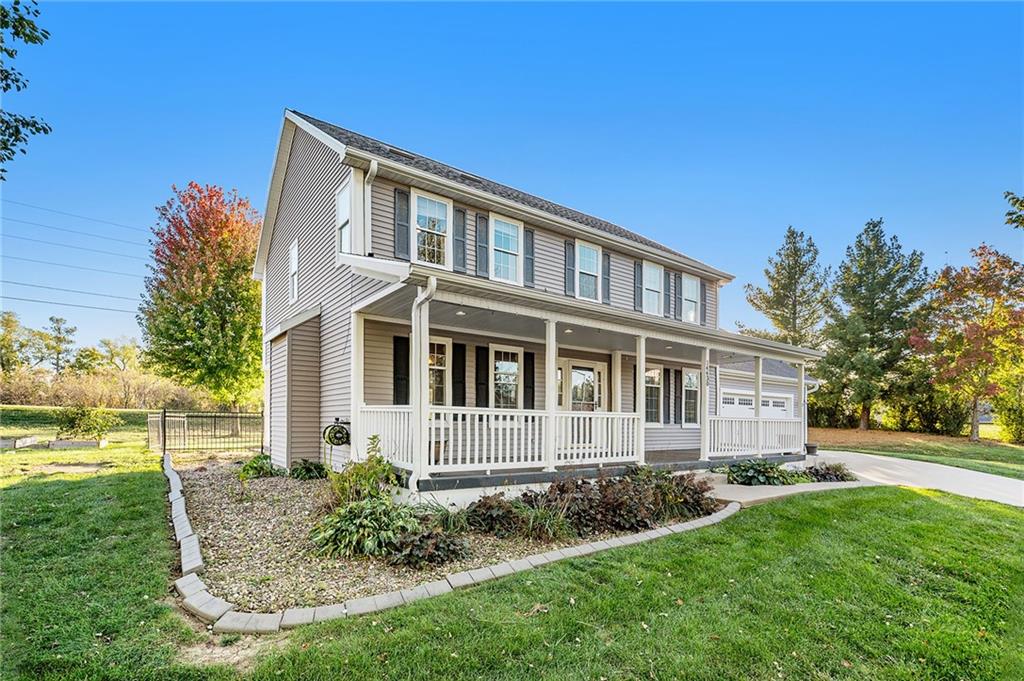 14430 Riverview Dr, Savannah, MO 64485