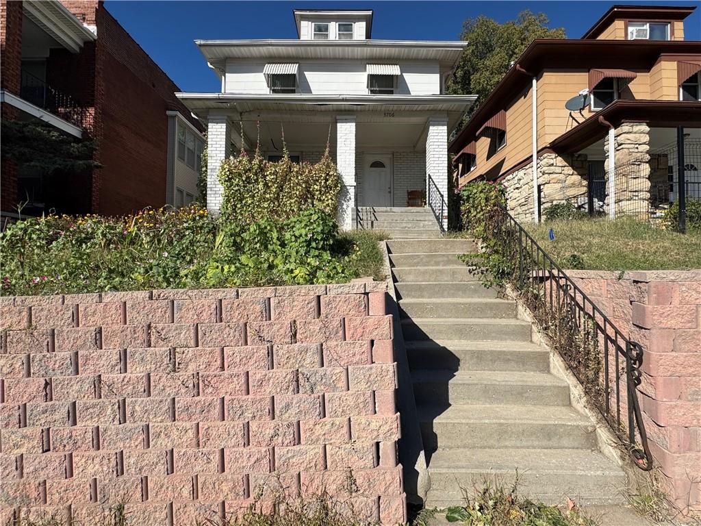 3706 Saint John Ave, Kansas City, MO 64123