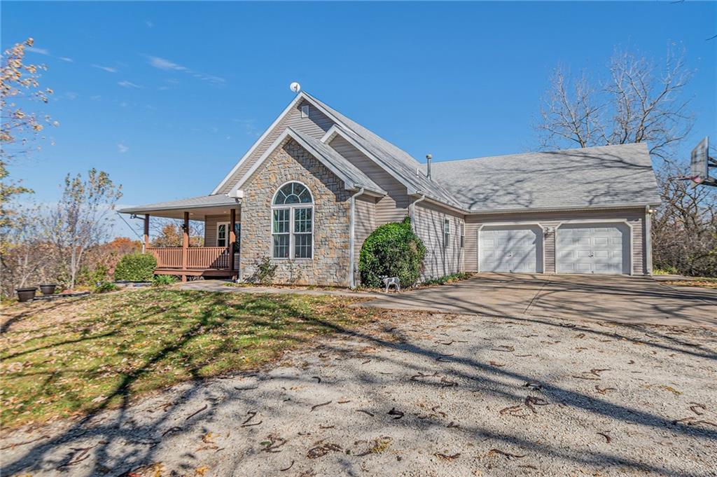 5491 SW County Line Rd, Trimble, MO 64492