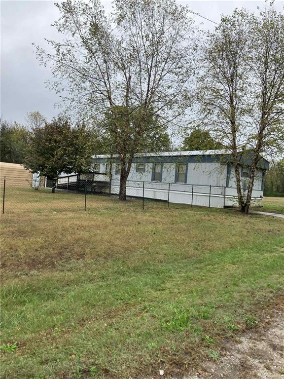 612 E Elm St, Blue Mound, KS 66010
