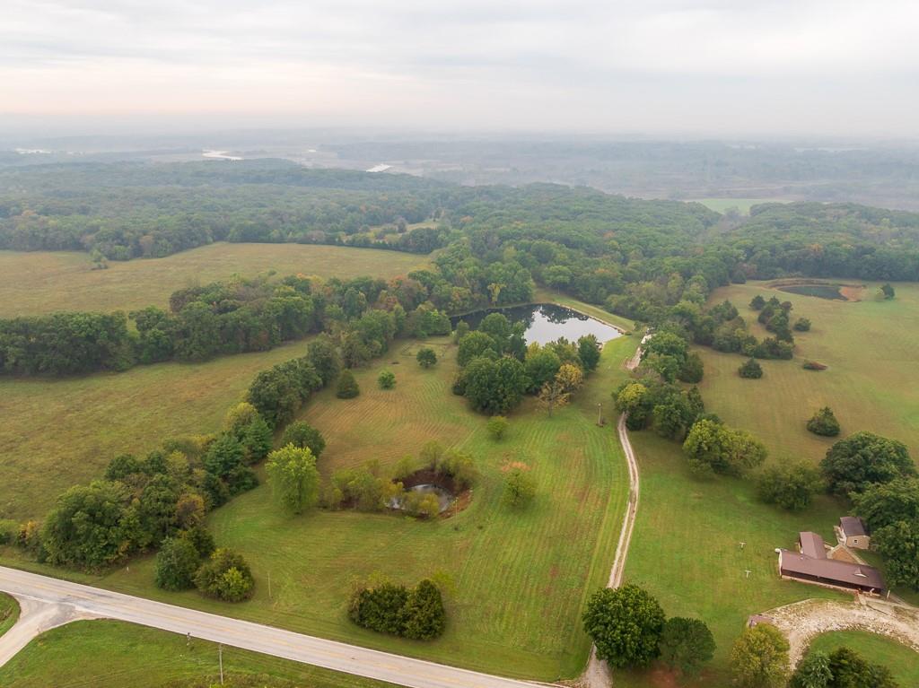 8440 NE Highway C Hw, Clinton, MO 64735