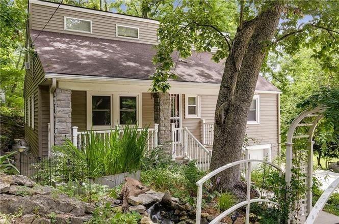 5825 Noland Rd, Kansas City, MO 64133