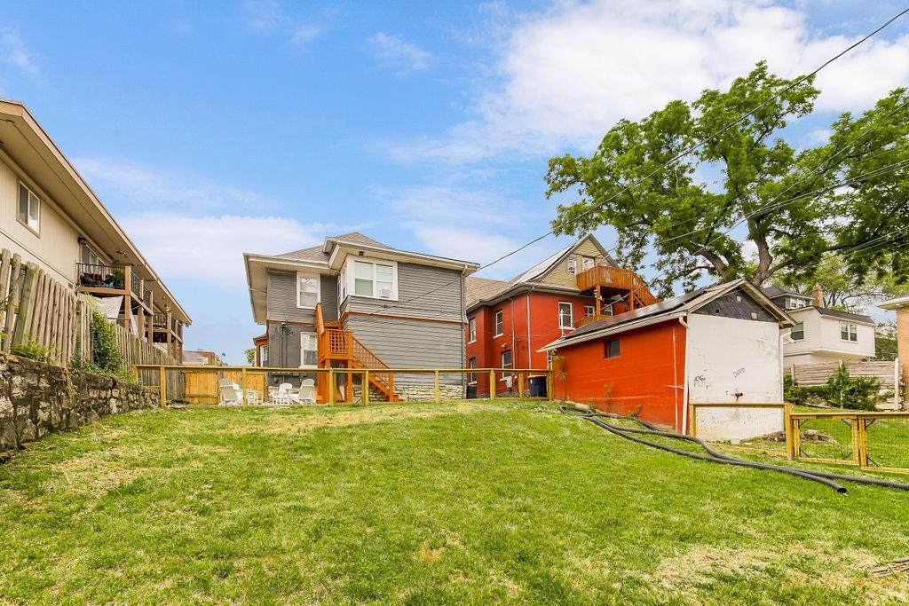 3951 Warwick St, Kansas City, MO 64111