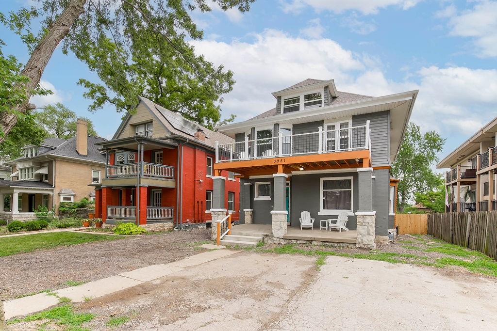 3951 Warwick St, Kansas City, MO 64111