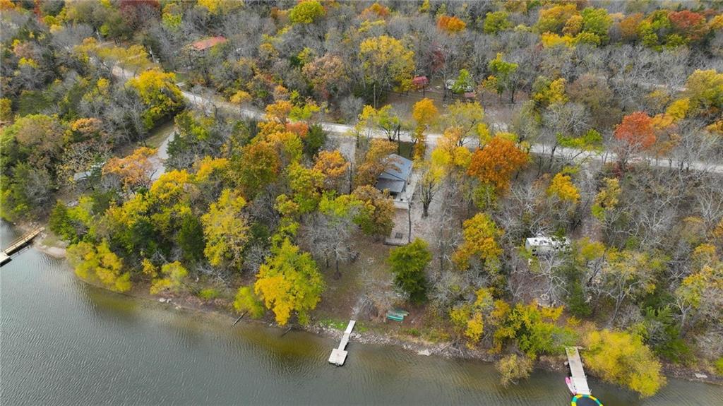 58 E Sugar Lake Cv, Mound City, KS 66056