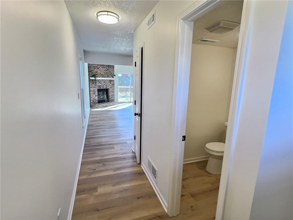 309B E Main St #B, Smithville, MO 64089